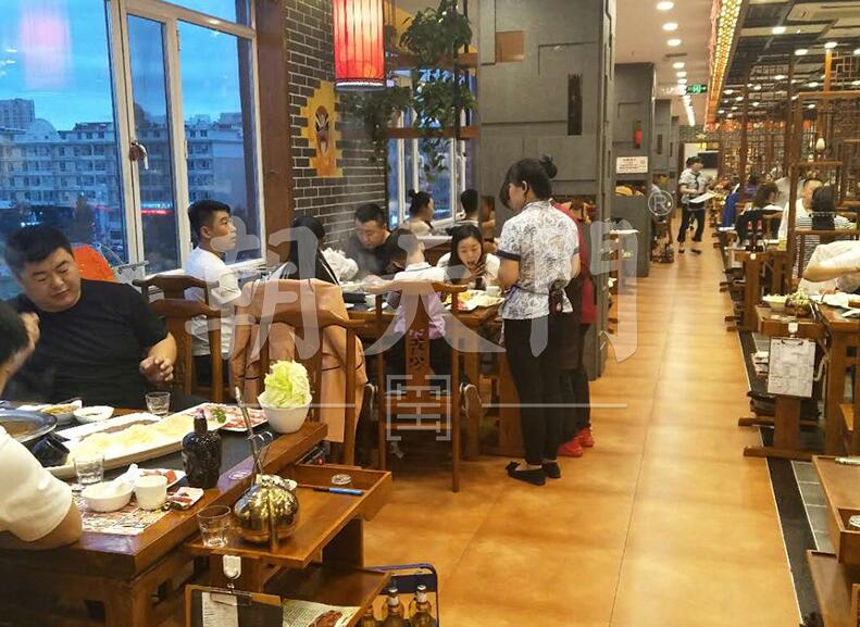 一次性油老火鍋加盟，選對(duì)品牌很關(guān)鍵！