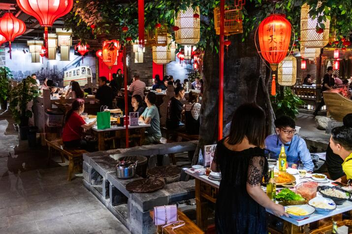 加盟旋轉(zhuǎn)小火鍋多少錢(qián)？有沒(méi)有發(fā)展前景
