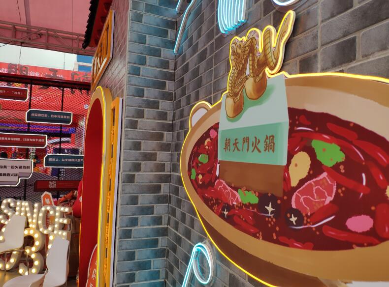 開一家重慶火鍋店該如何選擇餐桌？