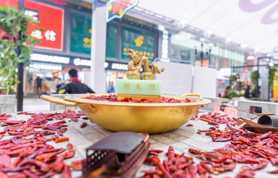 特色小火鍋店如何提高顧客滿意度？