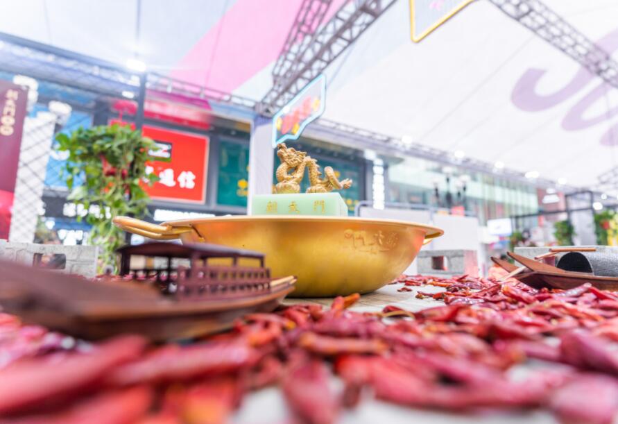220萬能開一家多大規(guī)模的火鍋店？