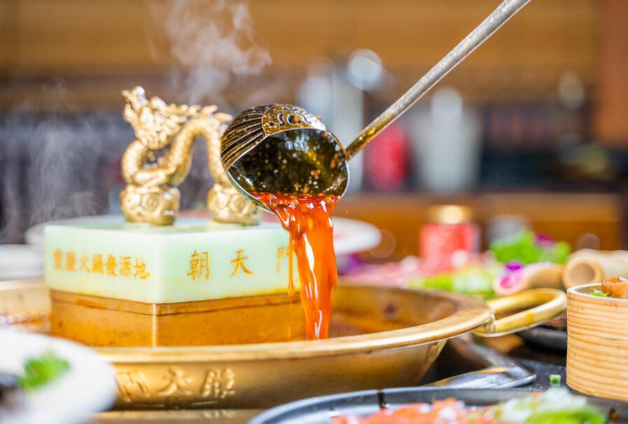 陽江開火鍋加盟店有哪些優(yōu)勢？