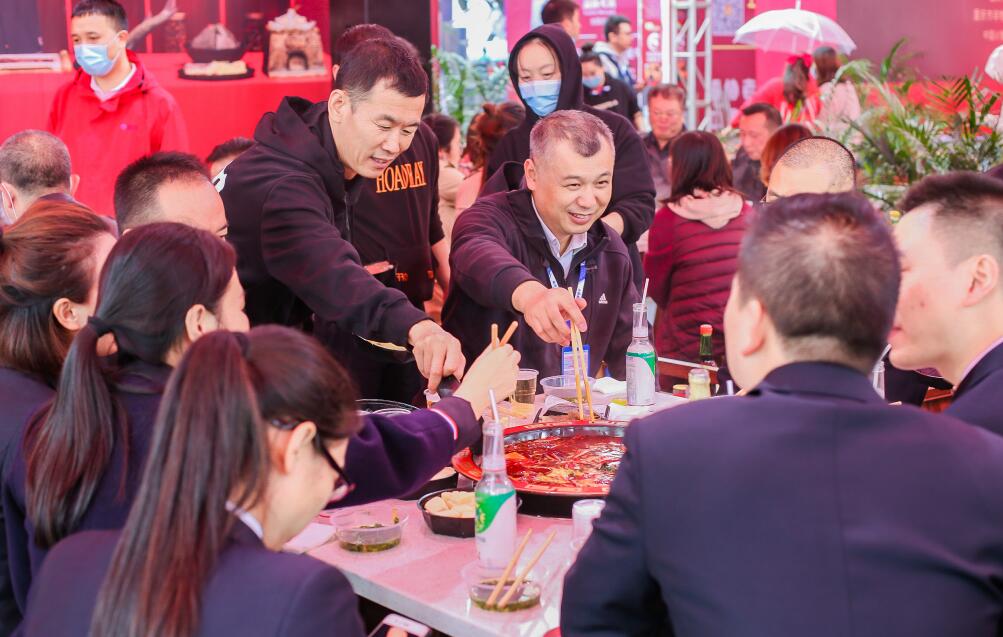 如何加盟重慶火鍋店？這些要點(diǎn)要記牢！