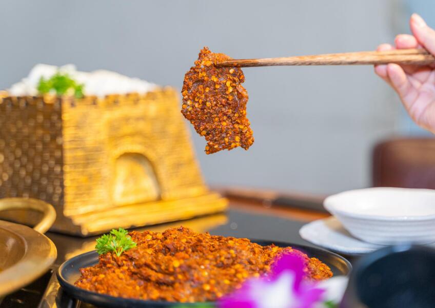 火鍋店這樣裝修，看起來雅致又大氣！