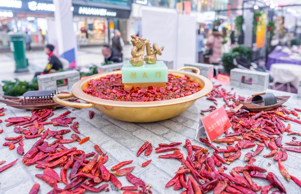 重慶特色火鍋加盟，要重點關(guān)注哪些內(nèi)容？