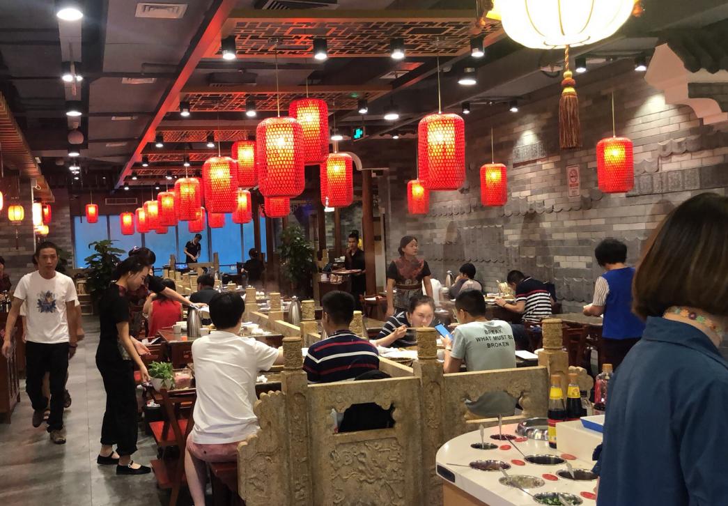 疫情期間門店生意冷清？看看這家火鍋店是怎么做的！