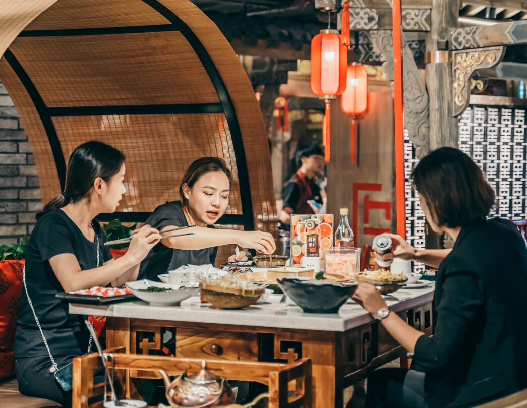 餐飲加盟店排行榜前十名比較火的品牌是哪些？
