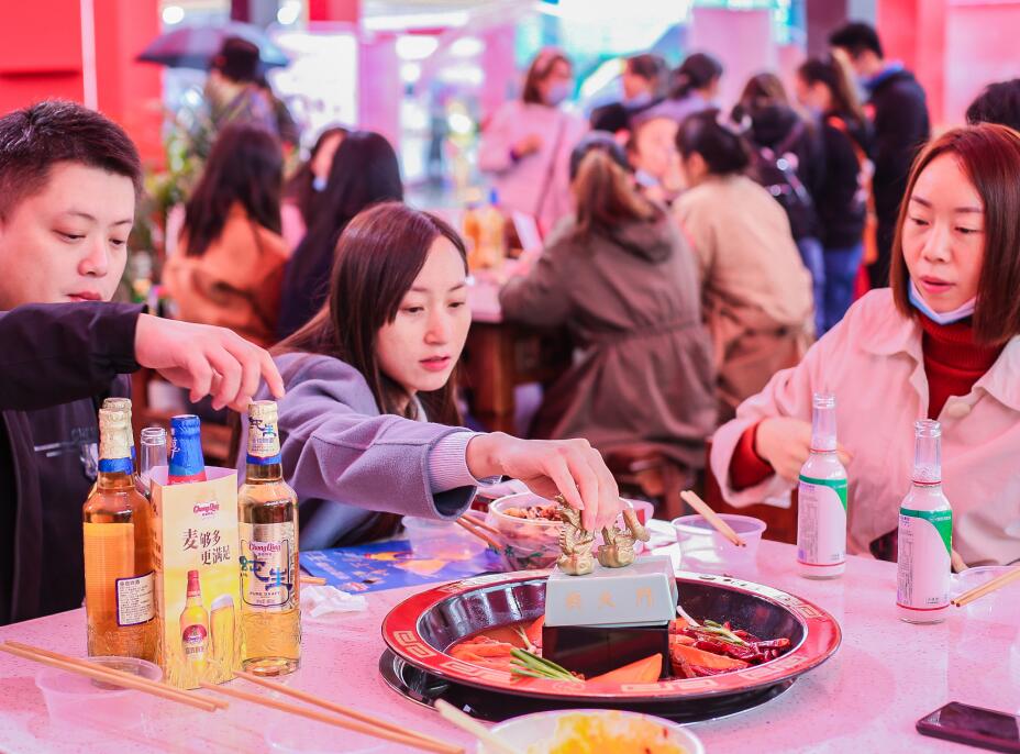2022年想開一家小火鍋店有發(fā)展前途么？