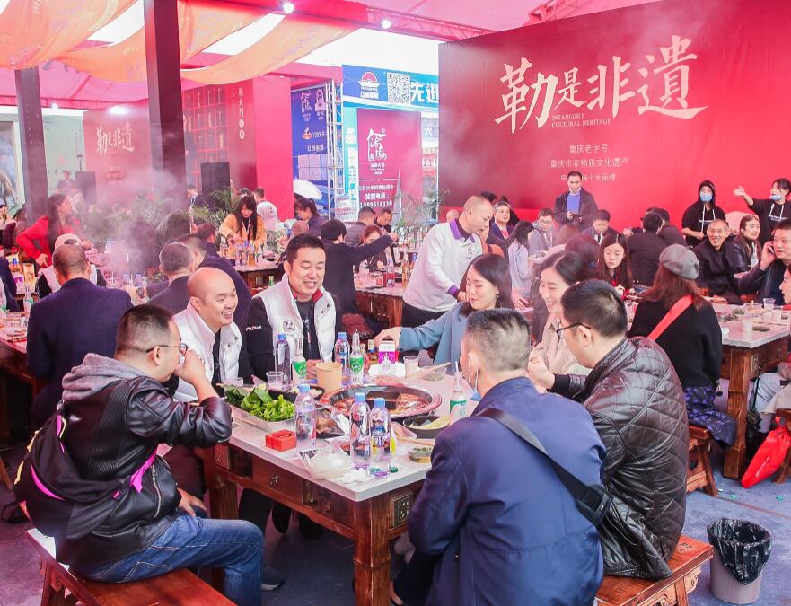 開(kāi)火鍋店真的賺錢(qián)嗎？火鍋的優(yōu)勢(shì)有哪些？