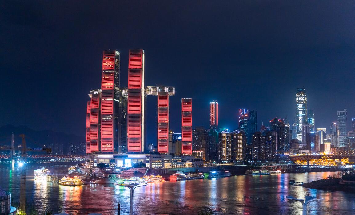 被朋友圈贊爆的朝天門旅游攻略！風景奇幻重慶火鍋超贊！