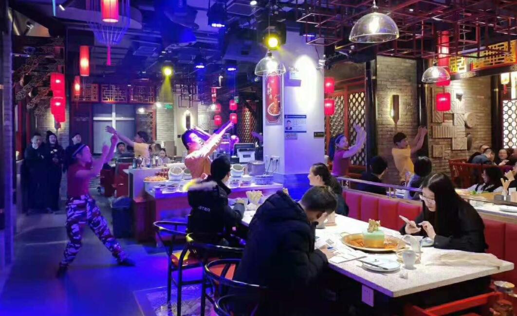 導(dǎo)致餐飲店倒閉的五個(gè)大坑，分享慘痛經(jīng)歷！