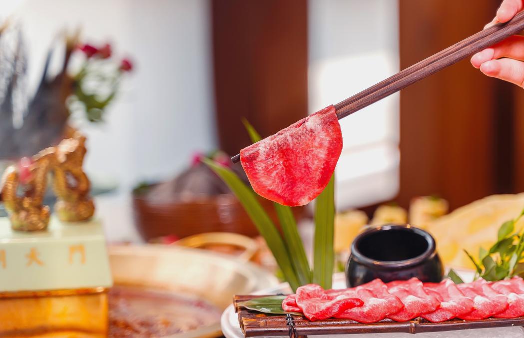 冬吃蘿卜，火鍋必點(diǎn)，冬天多吃白色素菜！