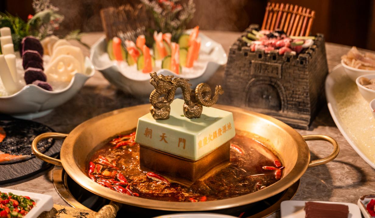 既是火鍋菜品，又是小吃，鹵雞爪為什么這么受歡迎？