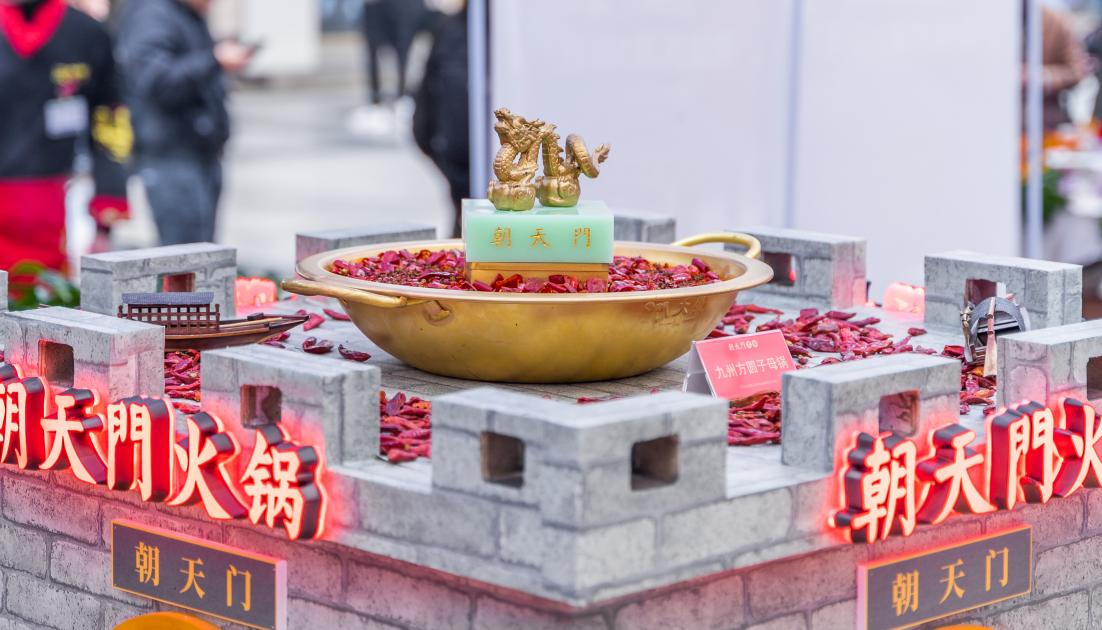 火鍋OR麻辣燙，哪樣更受歡迎？