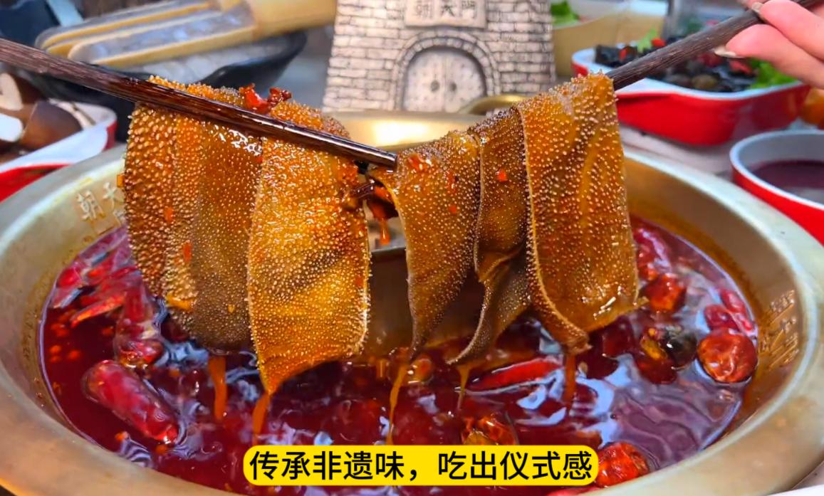 中秋節(jié)來重慶，感受山城美食魅力，旅行打卡攻略！