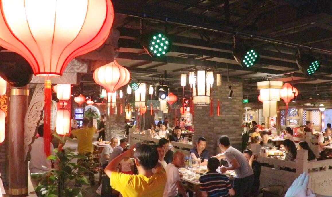 重慶火鍋加盟店，秋冬推薦菜品，生意全靠它！