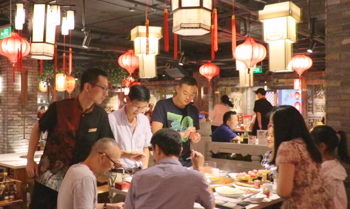 為什么社區(qū)咖啡館，在餐飲火鍋界快速崛起？